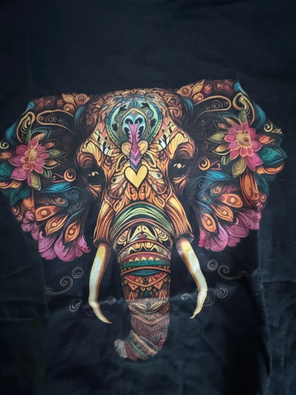 XL Black Elephant Graphic Cotton T-Shirt Unisex with Free Sunglasses